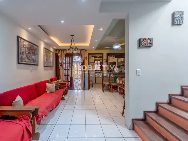Casa 4 quartos e 2 banheiros, à venda, no bairro Serraria em Porto Alegre