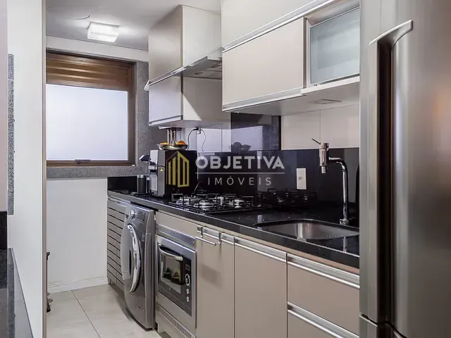 Apartamento 2 quartos e 4 banheiros, à venda, no bairro Jardim Botânico em Porto Alegre