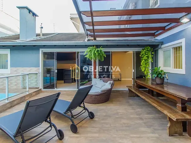 Casa 3 quartos e 5 banheiros, à venda, no bairro Marechal Rondon em Canoas