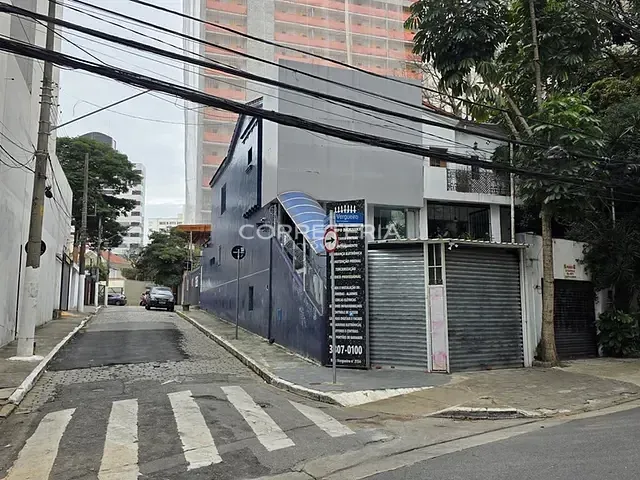 Loja à venda, no bairro Vila Mariana em São Paulo