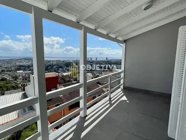 Casa 4 quartos e 5 banheiros, à venda, no bairro Nonoai em Porto Alegre