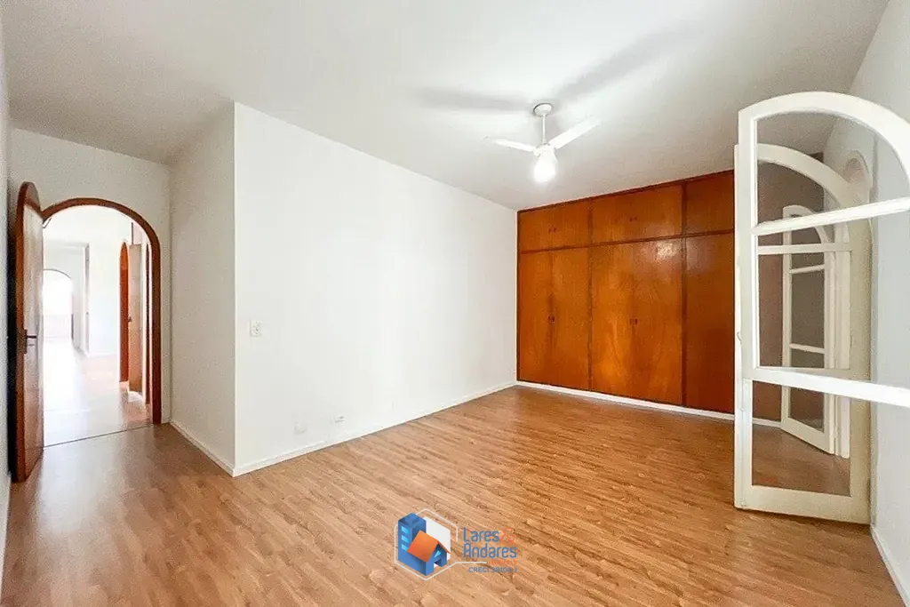 Casa, 6 quartos, 377 m² - Foto 2
