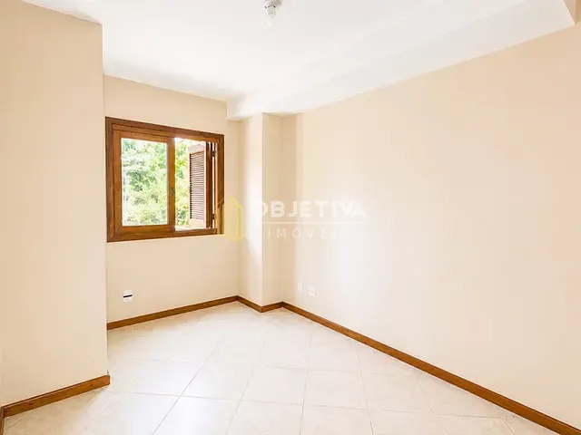 Casa 3 quartos e 4 banheiros, à venda, no bairro Ipanema em Porto Alegre