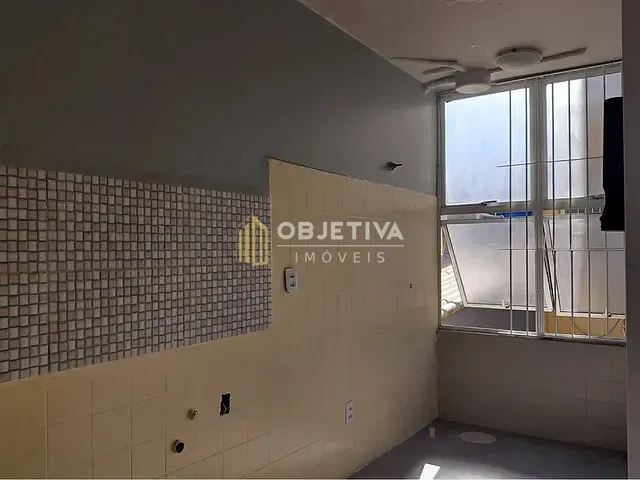 Apartamento 1 quarto e 1 banheiro, à venda, no bairro Medianeira em Porto Alegre
