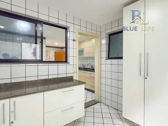 Apartamento 3 quartos e 2 banheiros, à venda, no bairro Praia da Costa em Vila Velha