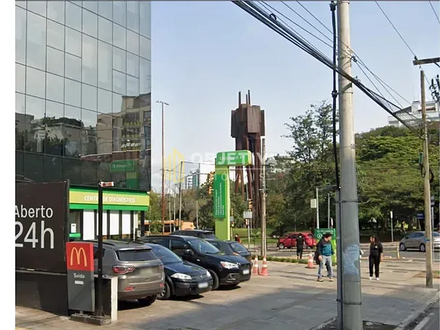 Sala à venda, no bairro Moinhos de Vento em Porto Alegre