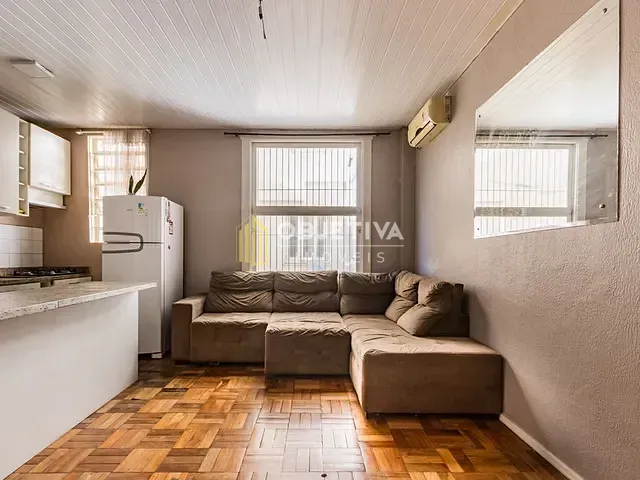 Apartamento 2 quartos e 1 banheiro, à venda, no bairro Floresta em Porto Alegre