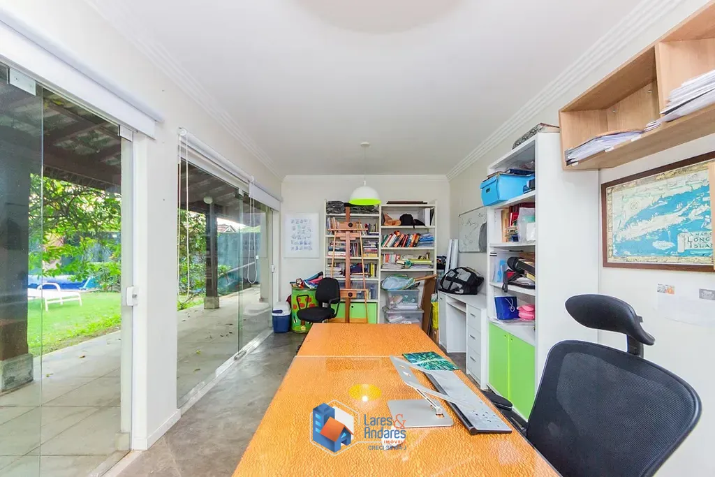 Casa, 4 quartos, 280 m² - Foto 35