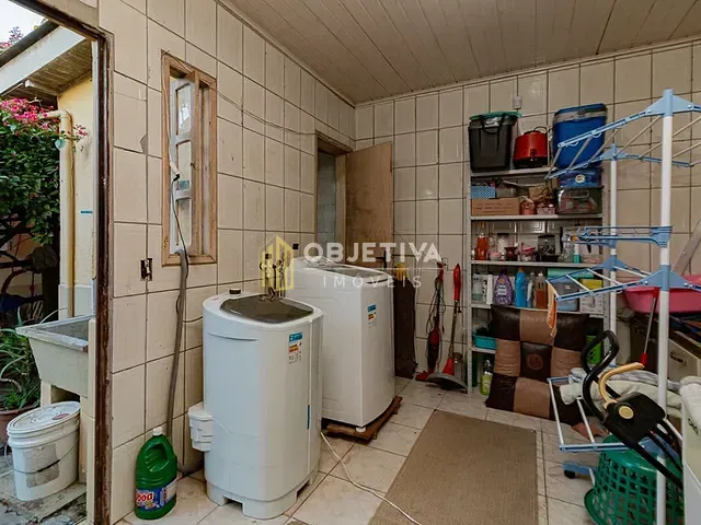 Casa 2 quartos e 2 banheiros, à venda, no bairro Rubem Berta em Porto Alegre