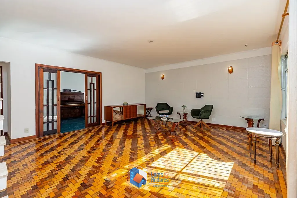 Casa, 3 quartos, 212 m² - Foto 1