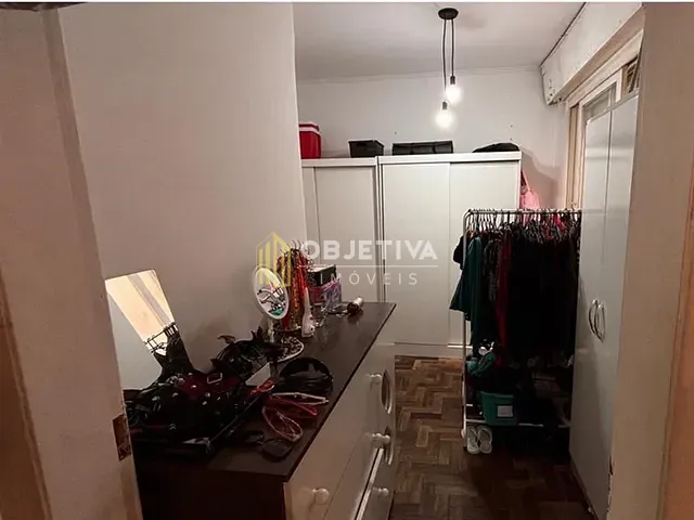 Apartamento 2 quartos e 1 banheiro, à venda, no bairro Centro Histórico em Porto Alegre