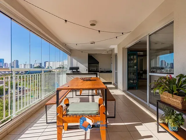 Apartamento 3 quartos e 4 banheiros, à venda, no bairro Santo Amaro em São Paulo