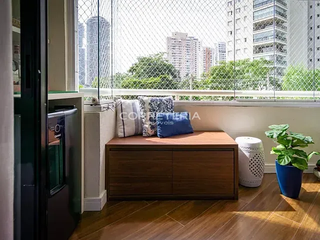 Apartamento 3 quartos e 2 banheiros, à venda, no bairro Brooklin Paulista em São Paulo