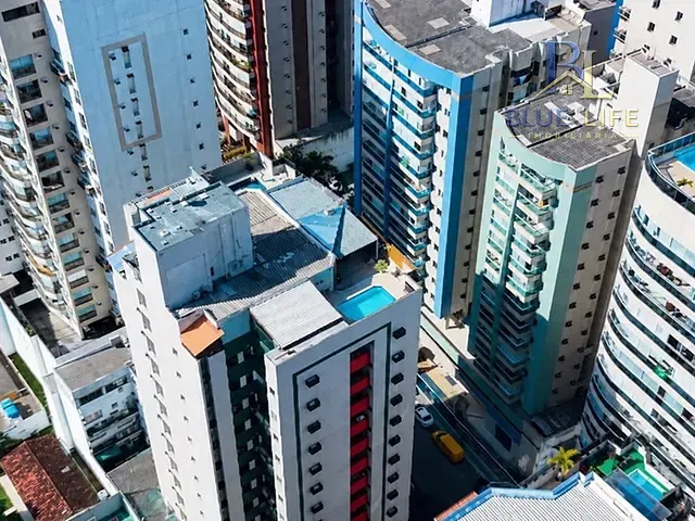 Apartamento 2 quartos e 2 banheiros, à venda, no bairro Praia da Costa em Vila Velha