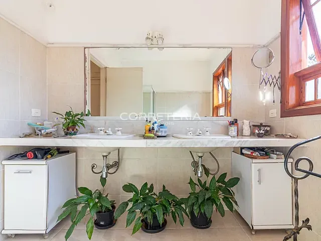 Casa 3 quartos e 5 banheiros, à venda, no bairro Real Parque em São Paulo