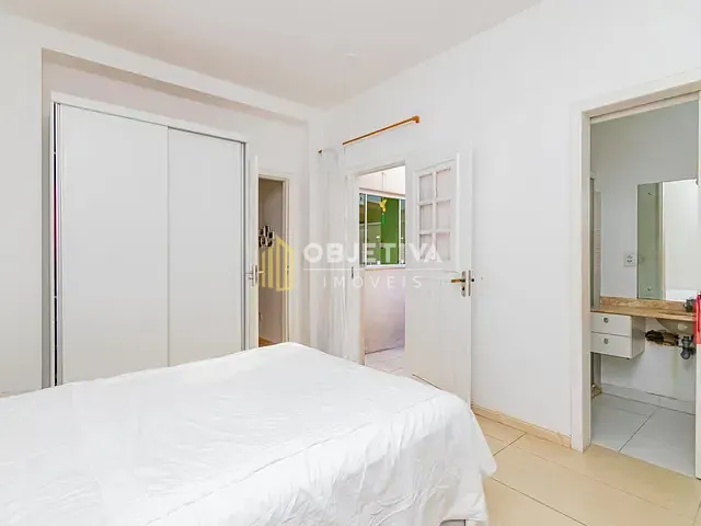Casa 3 quartos e 4 banheiros, à venda, no bairro Petrópolis em Porto Alegre