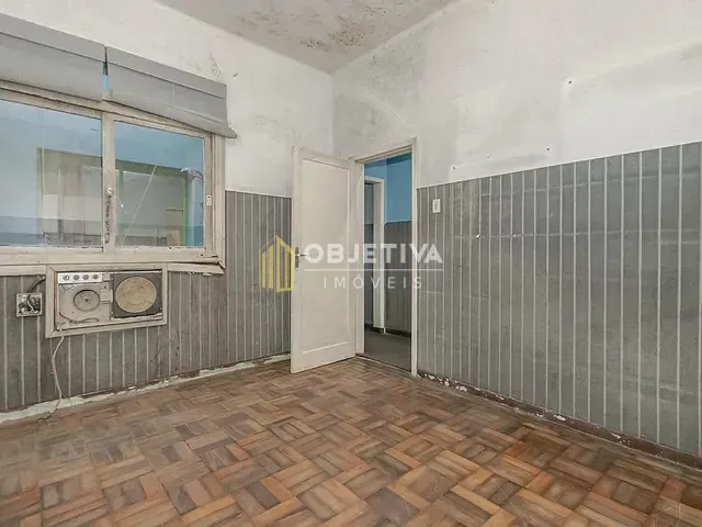 Casa 3 quartos e 3 banheiros, à venda, no bairro Santana em Porto Alegre
