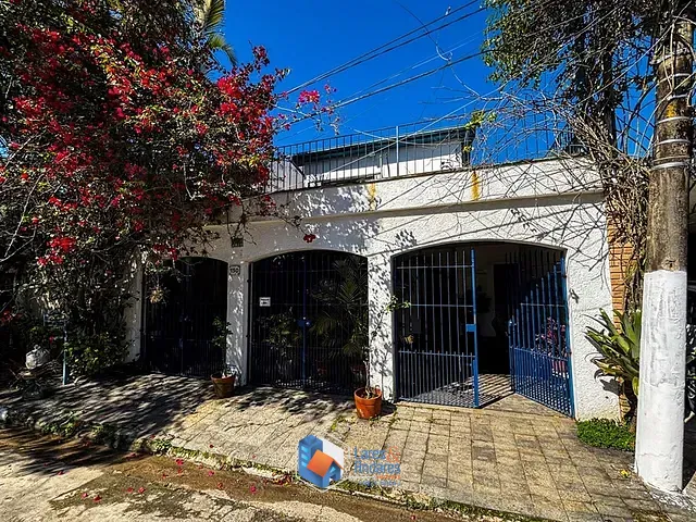 Casa 3 quartos e 4 banheiros, à venda, no bairro Chácara Santo Antônio (Zona Sul) em São Paulo