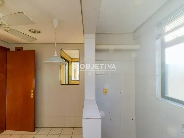 Apartamento 2 quartos e 1 banheiro, à venda, no bairro Petrópolis em Porto Alegre