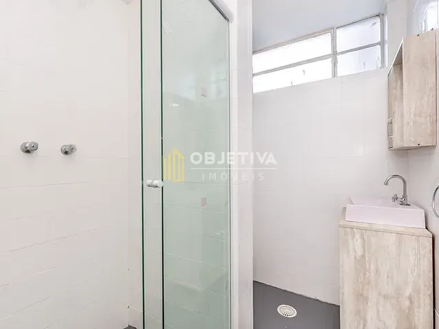 Apartamento 3 quartos e 3 banheiros, à venda, no bairro Petrópolis em Porto Alegre