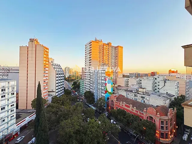 Apartamento 3 quartos e 2 banheiros, à venda, no bairro Centro Histórico em Porto Alegre