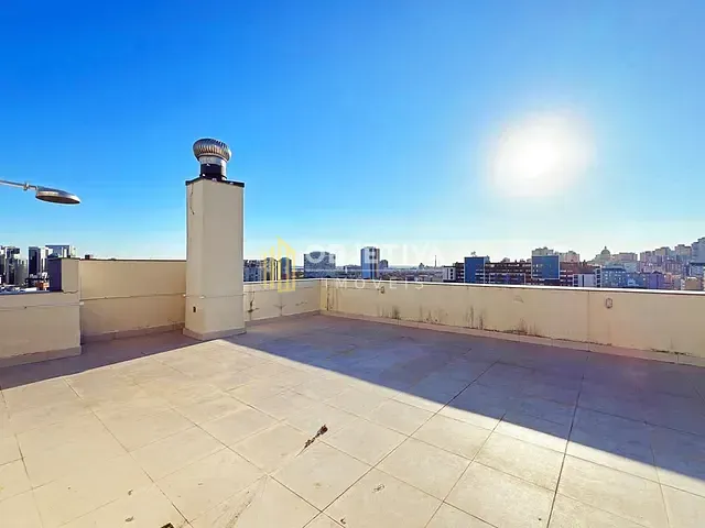 Apartamento 2 quartos e 2 banheiros, à venda, no bairro Cidade Baixa em Porto Alegre