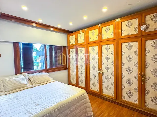 Cobertura / Penthouse 3 quartos e 2 banheiros, à venda, no bairro Petrópolis em Porto Alegre