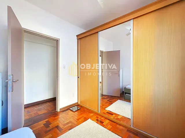 Apartamento 3 quartos e 2 banheiros, à venda, no bairro Centro Histórico em Porto Alegre