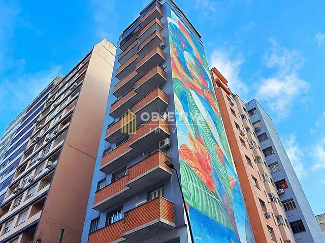 Apartamento 3 quartos e 2 banheiros, à venda, no bairro Centro Histórico em Porto Alegre