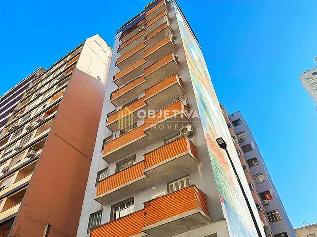 Apartamento 3 quartos e 2 banheiros, à venda, no bairro Centro Histórico em Porto Alegre