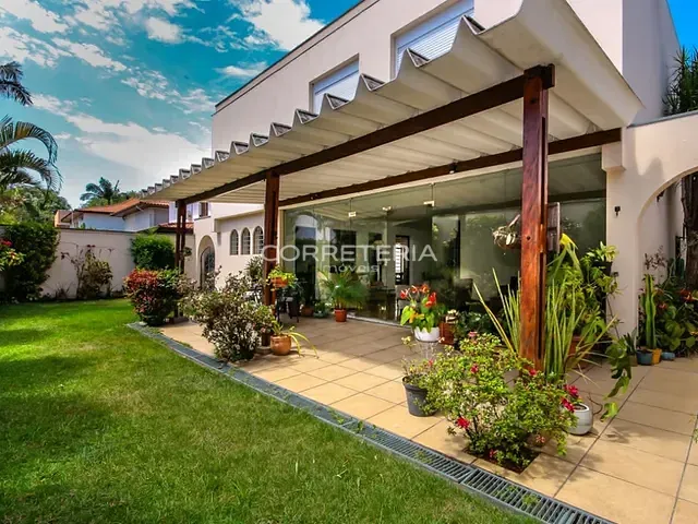 Casa 4 quartos e 5 banheiros, à venda, no bairro Alto de Pinheiros em São Paulo