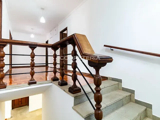 Casa 4 quartos e 5 banheiros, à venda, no bairro Alto de Pinheiros em São Paulo