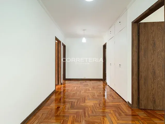Casa 4 quartos e 5 banheiros, à venda, no bairro Alto de Pinheiros em São Paulo