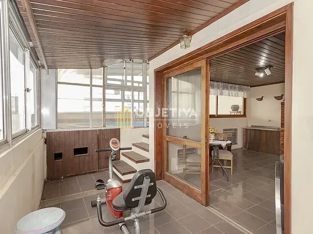 Cobertura / Penthouse 3 quartos e 3 banheiros, à venda, no bairro São João em Porto Alegre