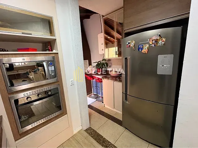 Casa 4 quartos e 2 banheiros, à venda, no bairro Centro em Canoas