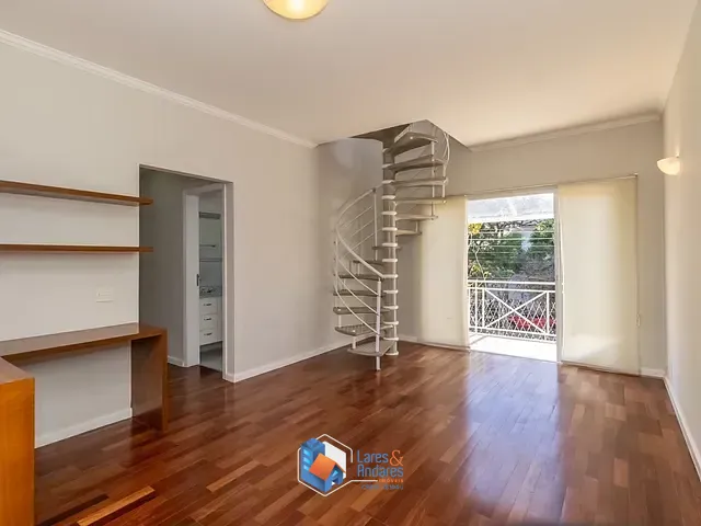 Casa 4 quartos e 5 banheiros, à venda, no bairro Jardim Cordeiro em São Paulo