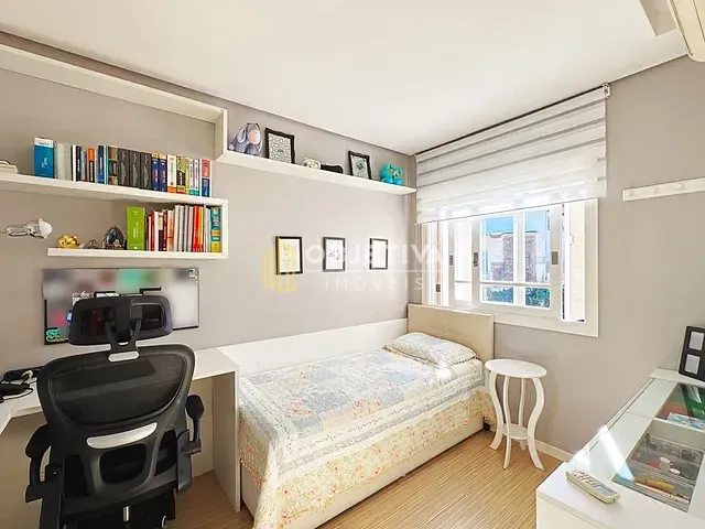 Casa 3 quartos e 4 banheiros, à venda, no bairro Ipanema em Porto Alegre