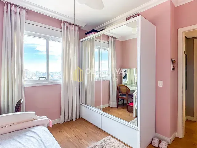 Apartamento 3 quartos e 1 banheiro, à venda, no bairro Petrópolis em Porto Alegre