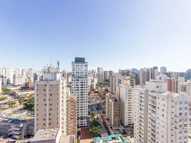 Apartamento 1 quarto e 1 banheiro, à venda, no bairro Vila Nova Conceição em São Paulo