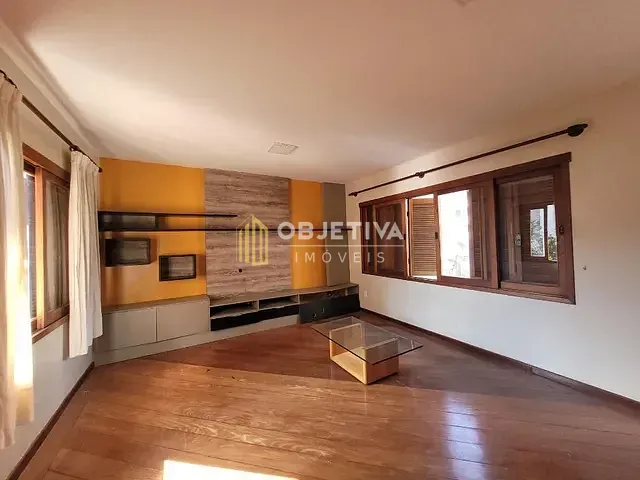 Casa 5 quartos e 7 banheiros, à venda, no bairro Petrópolis em Porto Alegre