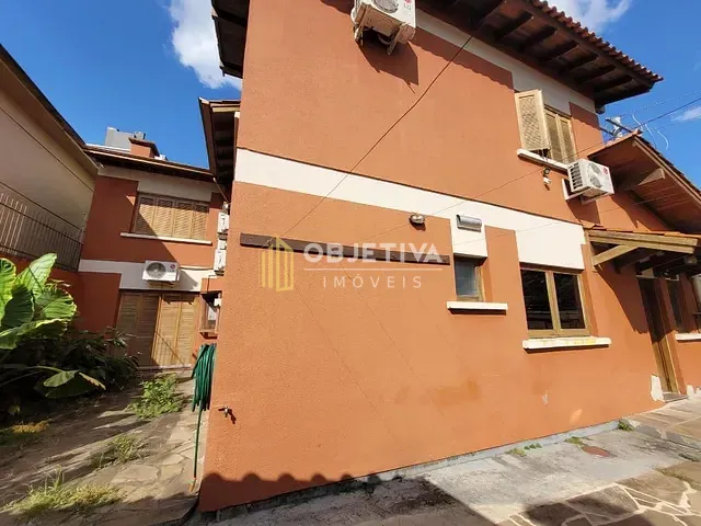 Casa 5 quartos e 7 banheiros, à venda, no bairro Petrópolis em Porto Alegre