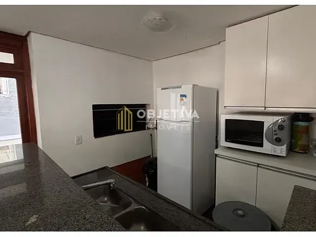 Apartamento 2 quartos e 1 banheiro, à venda, no bairro Menino Deus em Porto Alegre
