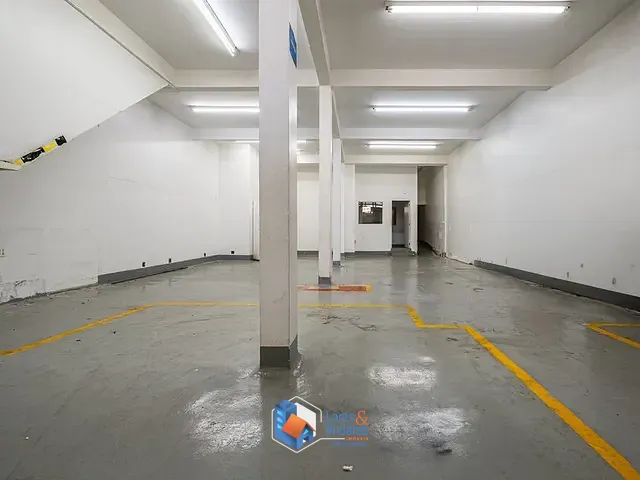 Loja à venda, no bairro Cambuci em São Paulo