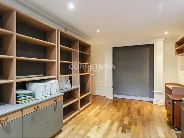 Casa 5 quartos e 8 banheiros, à venda, no bairro Indianópolis em São Paulo