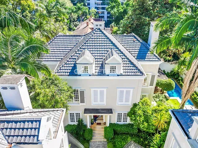 Casa 5 quartos e 7 banheiros, à venda, no bairro Alto da Boa Vista em São Paulo