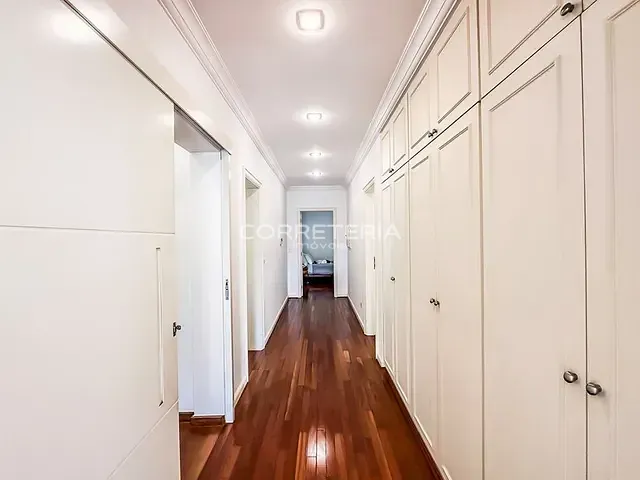 Casa 5 quartos e 7 banheiros, à venda, no bairro Alto da Boa Vista em São Paulo