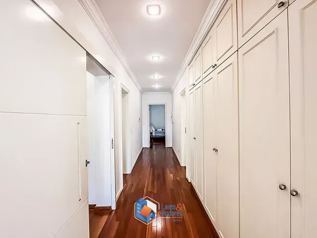 Casa 5 quartos e 7 banheiros, à venda, no bairro Alto da Boa Vista em São Paulo