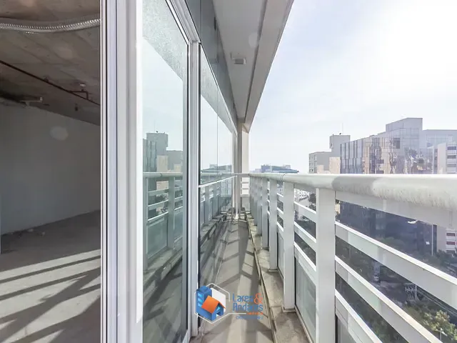 Sala à venda, no bairro Liberdade em São Paulo