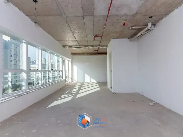 Sala à venda, no bairro Liberdade em São Paulo