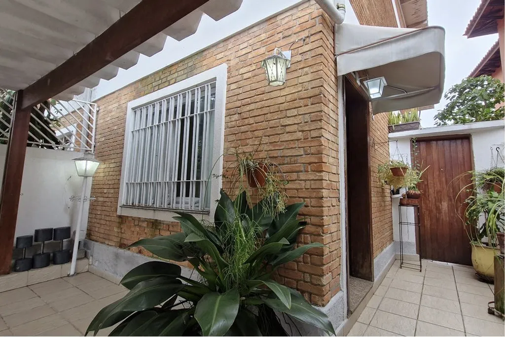 Casa à venda 3 Quartos 2 Vagas 162M² Jardim Petrópolis São Paulo - SP